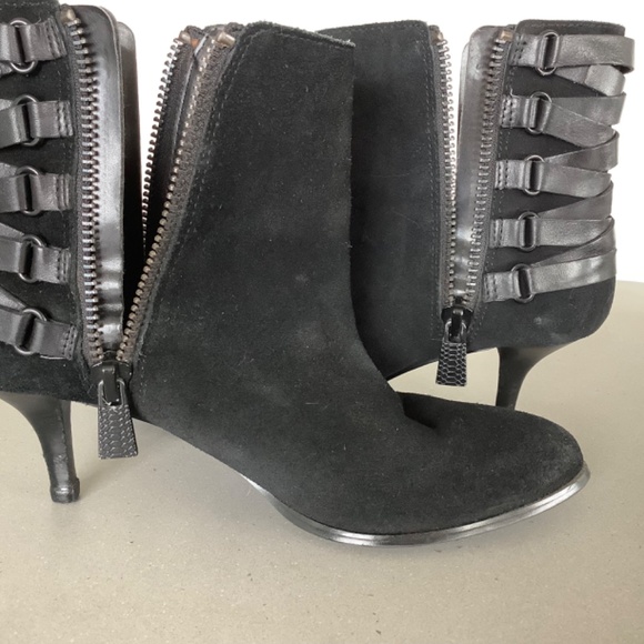 Luxury Rebel Black Suede Low Heeled Bootie Size 39-1/2 (8-1/2) - Picture 11 of 11